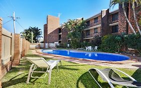 Shandelle Apartments